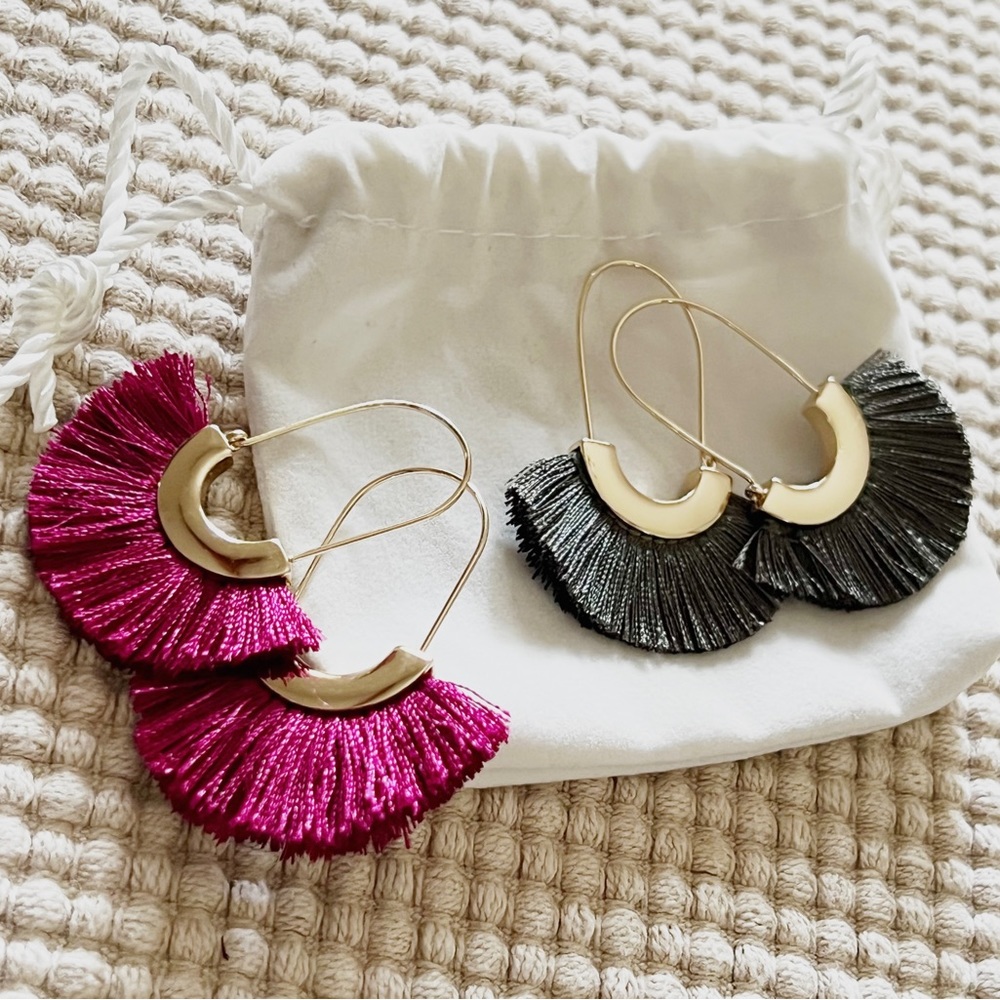 LOFT BUNDLE OF 2 PAIRS OF EARRINGS GOLDTONE/BURGUNDY AND GOLDTONE/DARK GREEN